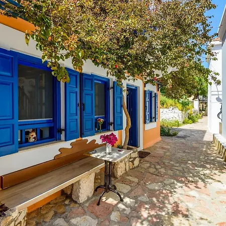 Villa Angela'S Castle Chalki Chalki Town